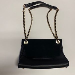 Black and gold bag